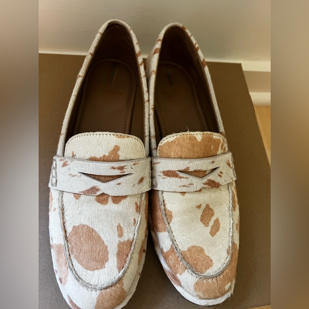 Brand: Sam Edelman | Size: 7.5 | Color: White/Tan